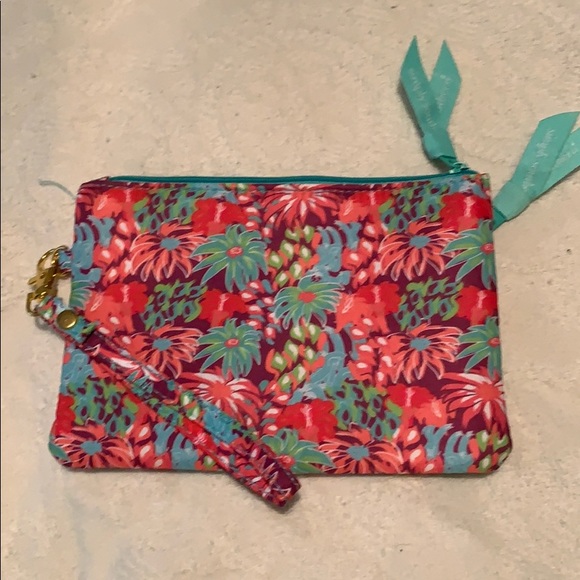 Wristlet & Phone Case - Picture 2 of 5